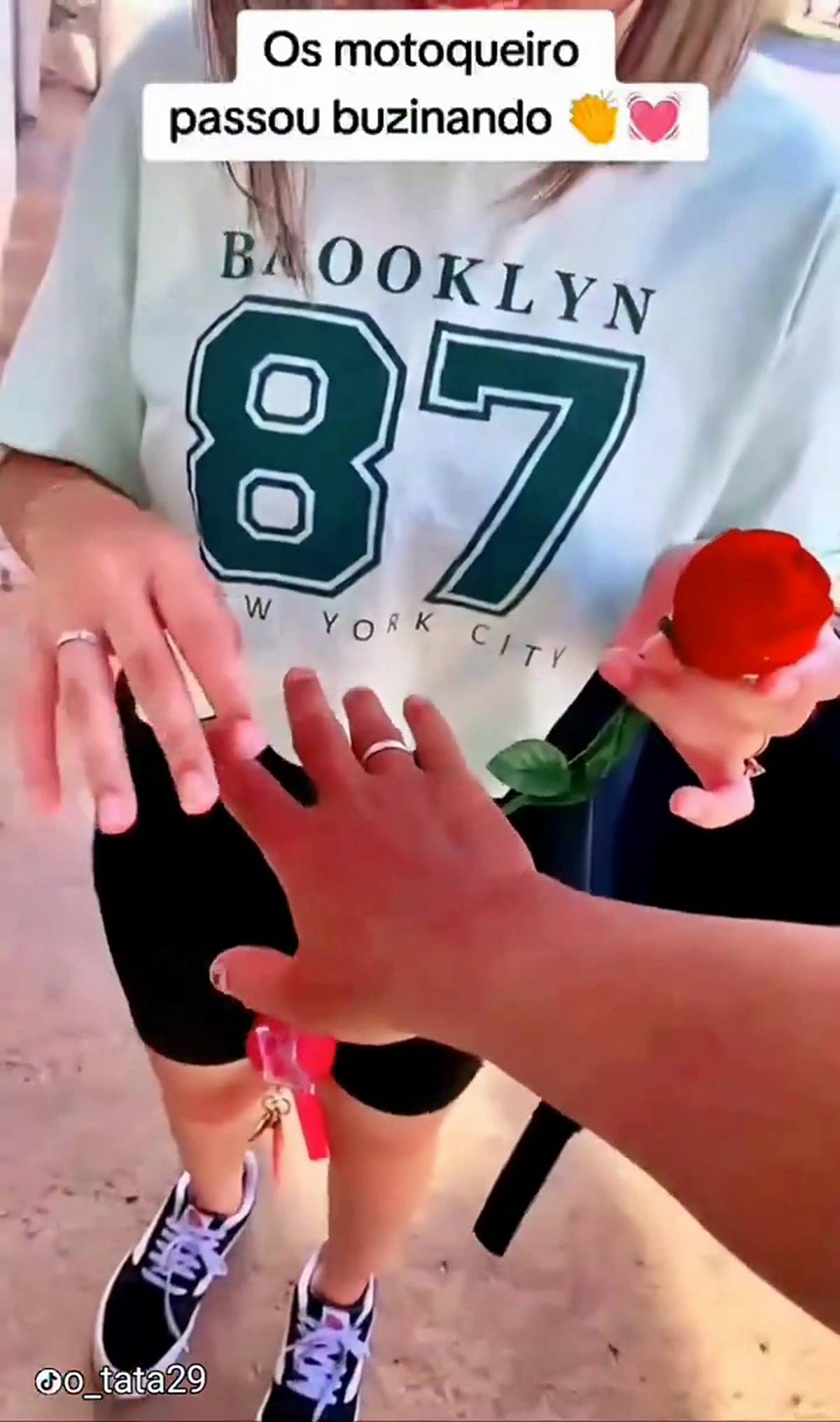 otobuste-ask-videosu-16