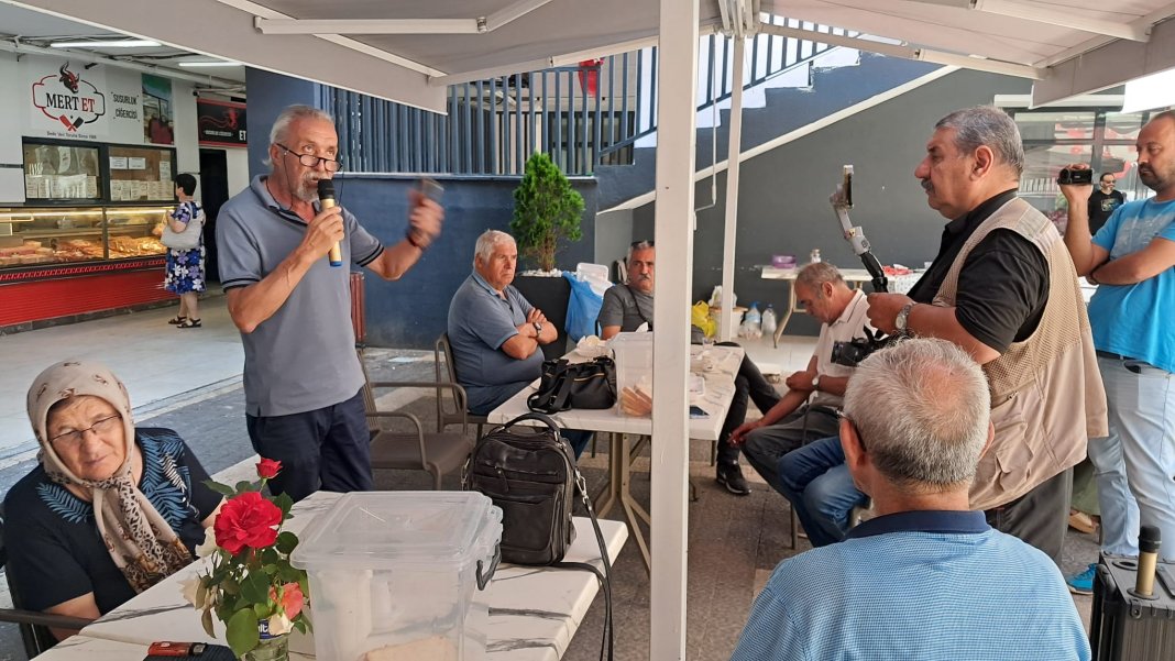 bandirmada-emeklilerden-maas-isyani-kahvaltida-bulusup-seslerini-duyurdular-3
