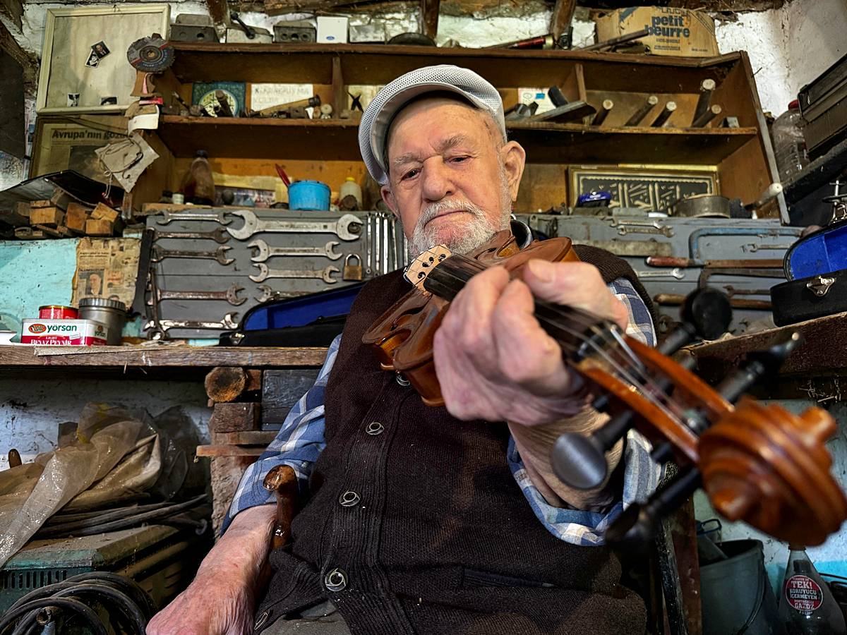 eskisehir-keman-ustasi-yusuf-kaplangil-2