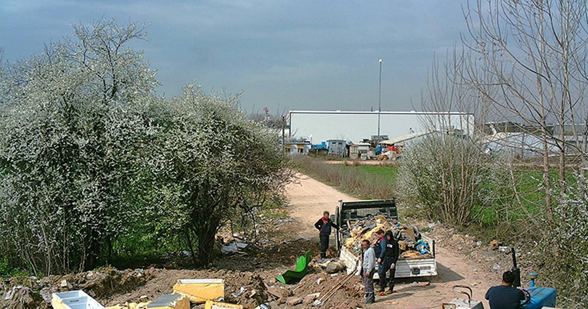 fethiye-sokaga-cop-atanlara-fotokapanli-onlem-3