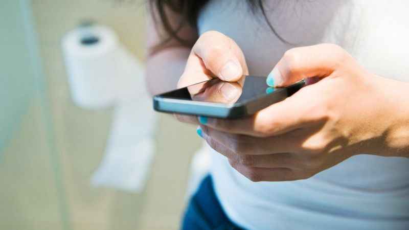 1200x627-tuvalete-telefonla-girenler-yandi-1551513210774-1696848645