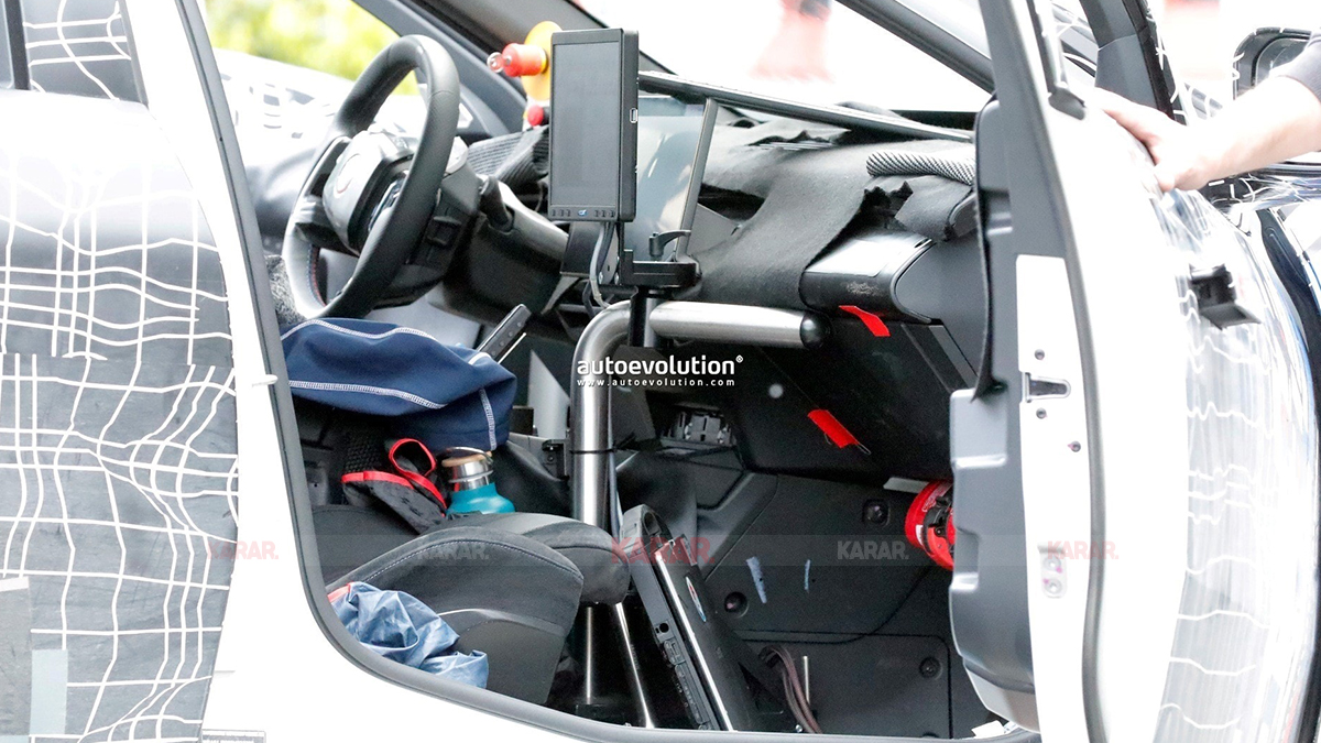 yeni-bmw-i3-ic-tasarim-001