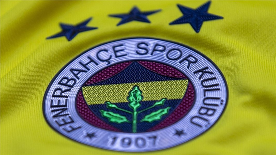 fenerbahcede-baskanlik-yarisi-kizisiyor-resmen-adayligini-acikladi-2