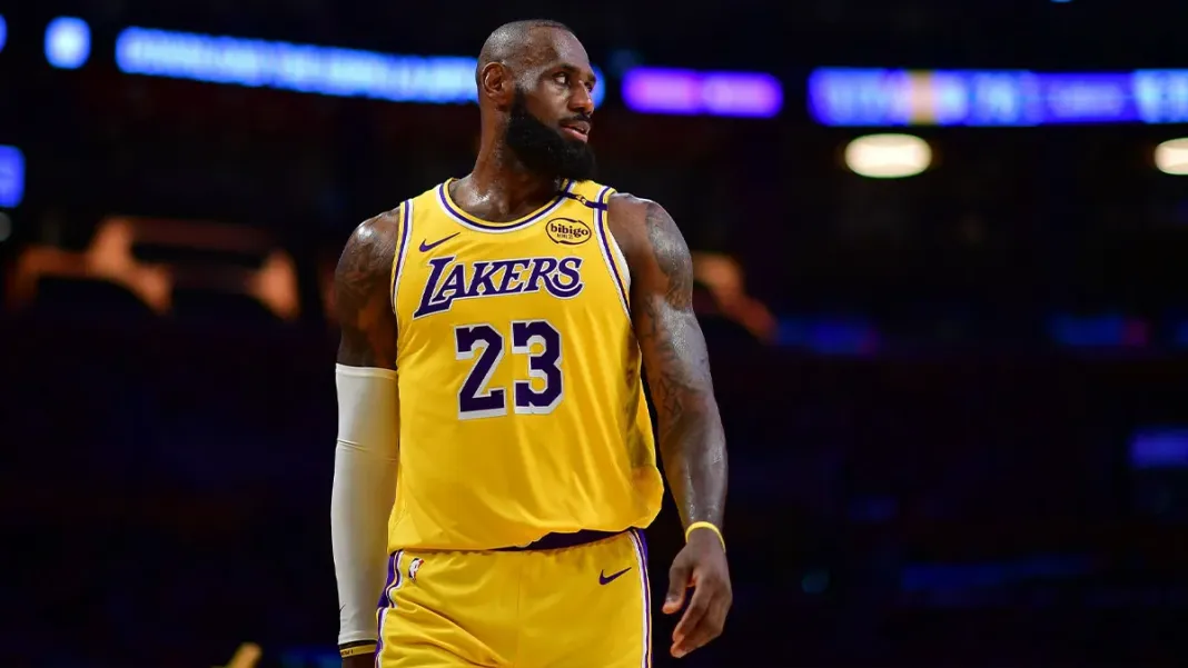 lakers-news-lebron-james-back-on-the-court-after-knee-surgery-jpg