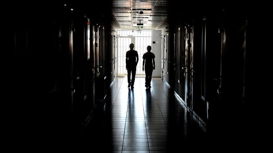 aymden-cezaevleri-icin-tarihi-karar-mahkumlara-yuz-binlerce-lira-tazminat-yolu-acildi-metrekare-kurali-her-seyi-degistirecek-2