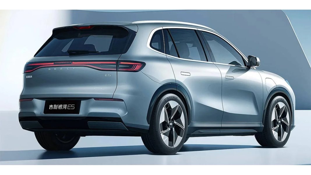 cinde-bydyi-bitiren-o-otomobil-avrupaya-geldi-atto-3-katili-satisa-cikti-iste-turkiyeye-girisinin-sifresi-8