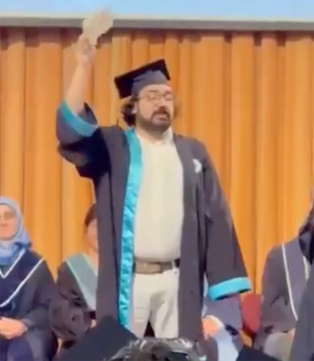 screenshot-at-jul-03-18-28-19