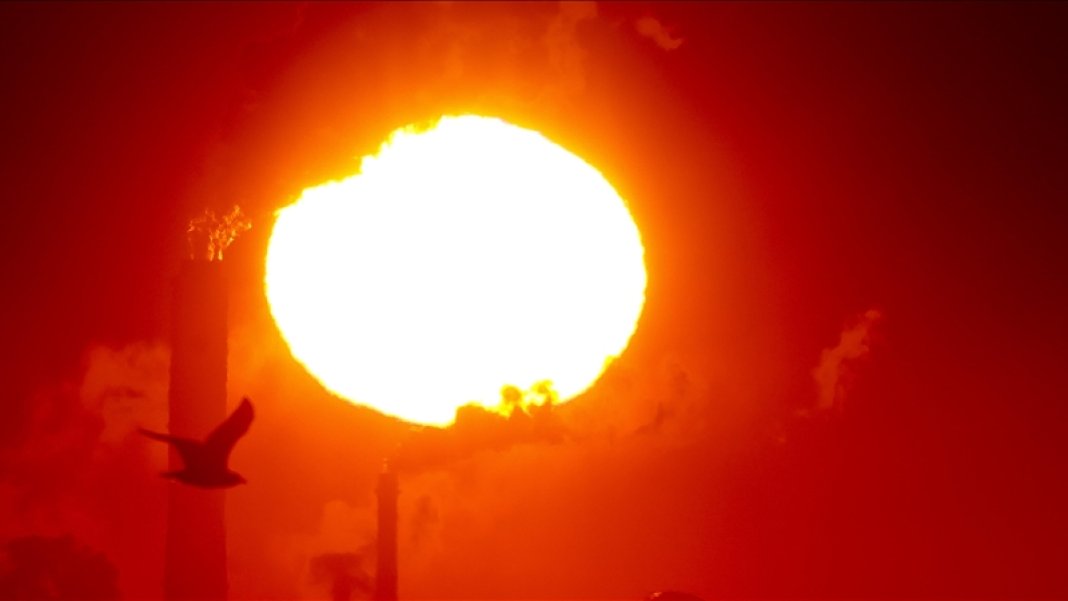 meteorolojinin-profesoru-orhan-senden-turkiyeye-korkutan-uyari-o-saatlerde-disari-cikmayin-olumcul-ornegi-hatirlatti-2