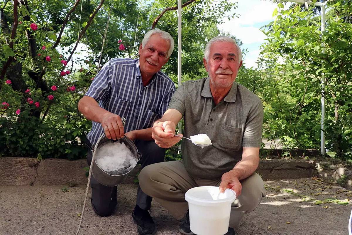 kar-suyundan-ayran-yapip-satiyorlar-2