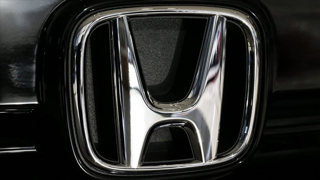 hondadan-civic-icin-dev-haziran-indirimi-250-bin-lira-birden-dustu-bu-firsat-kacmaz-5-001.jpg