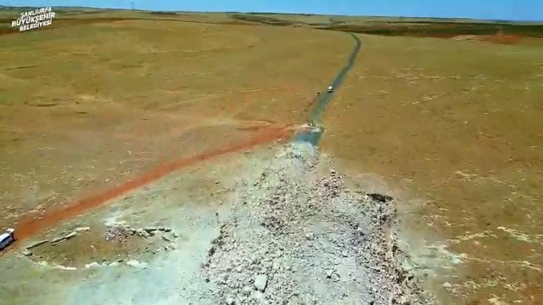 yillarin-hayali-gercek-oluyor-15-saatlik-o-yol-20-dakikaya-dusuyor-sanliurfalilara-buyuk-mujde-1.jpg