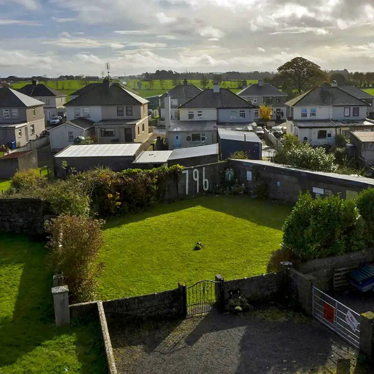 irlandada-bebek-toplu-mezari-bulundu-3