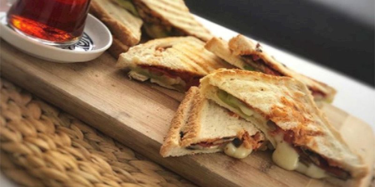 ispanak-tost.jpg