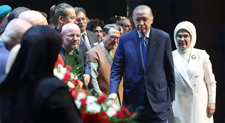 6876b6b3bf2042513df9f524