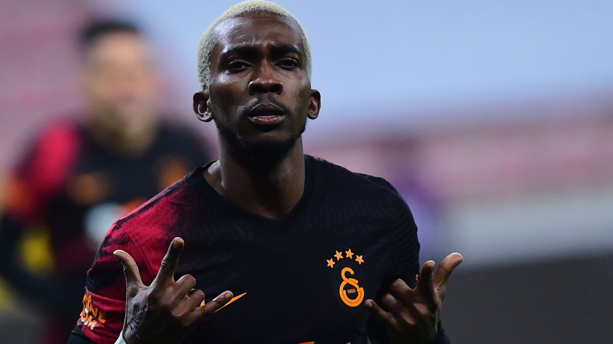 transfer-haberi-henry-onyekuru-galatasarayi-bekliyor-1654110415578-001.jpg