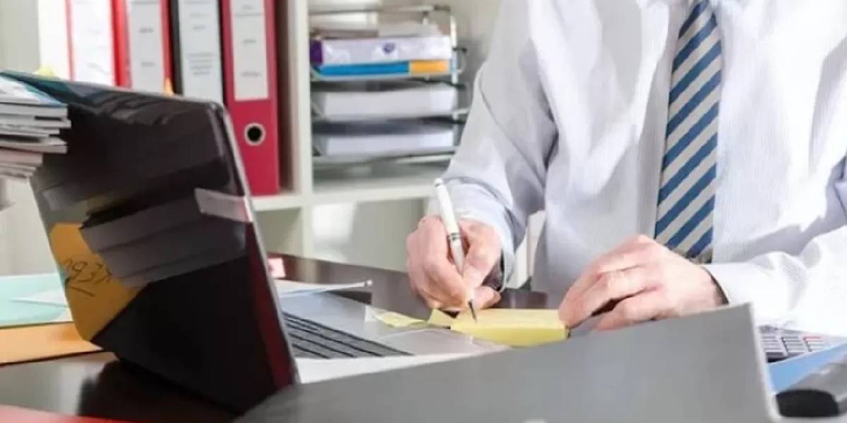 memurlara-calisma-saati-duzenlemesi-1