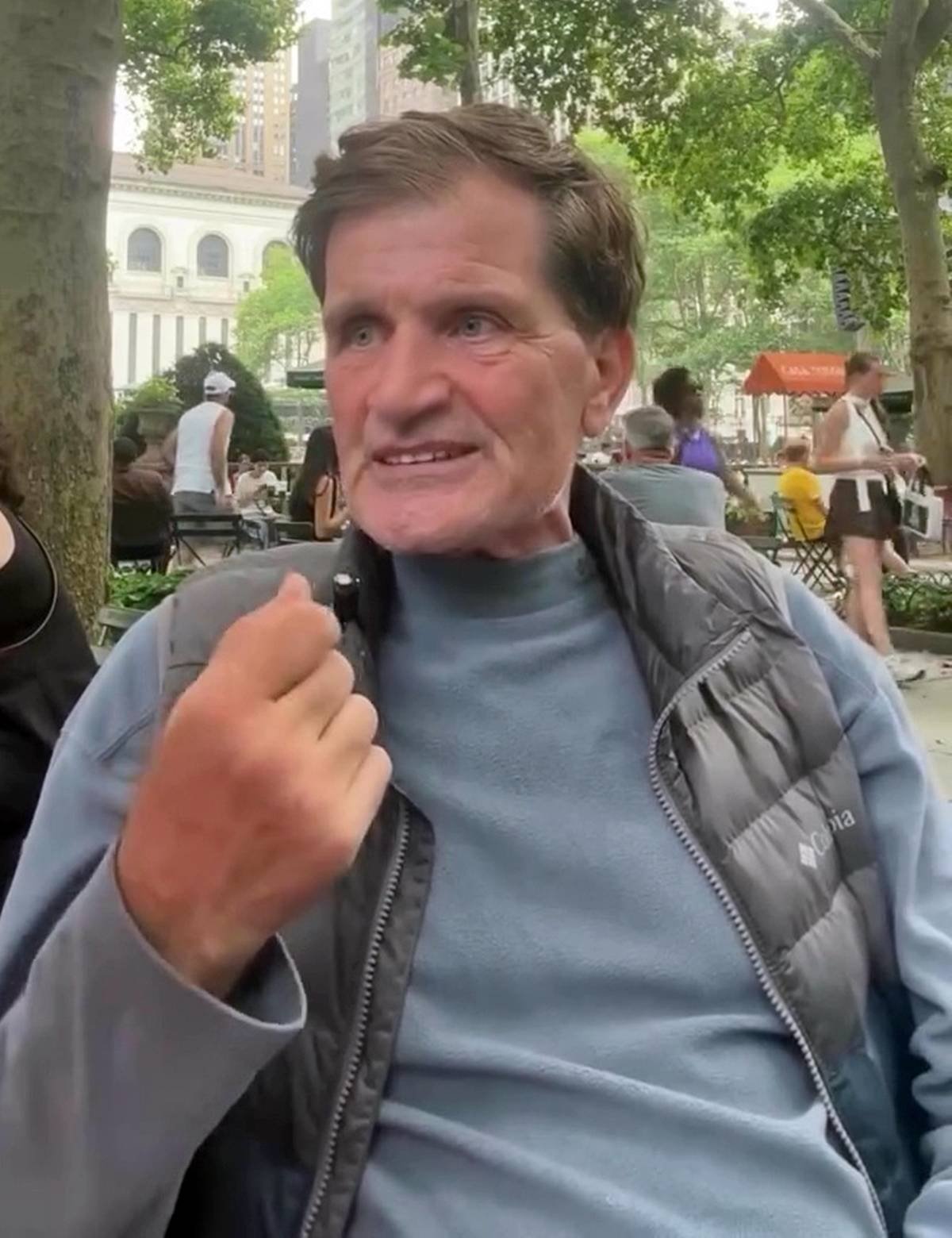 ter-koktugu-icin-ucaktan-indirildi-3