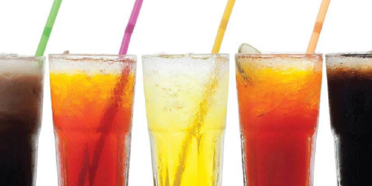 yazin-tuketilmemesi-gereken-icecekler-1