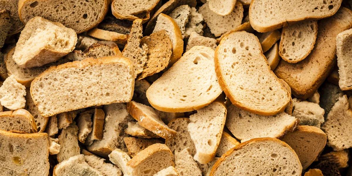 topraga-bayat-ekmek-gommek-1.jpg