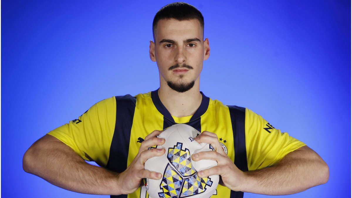 ognjen-mimovic-fenerbahce-1738751318-160293