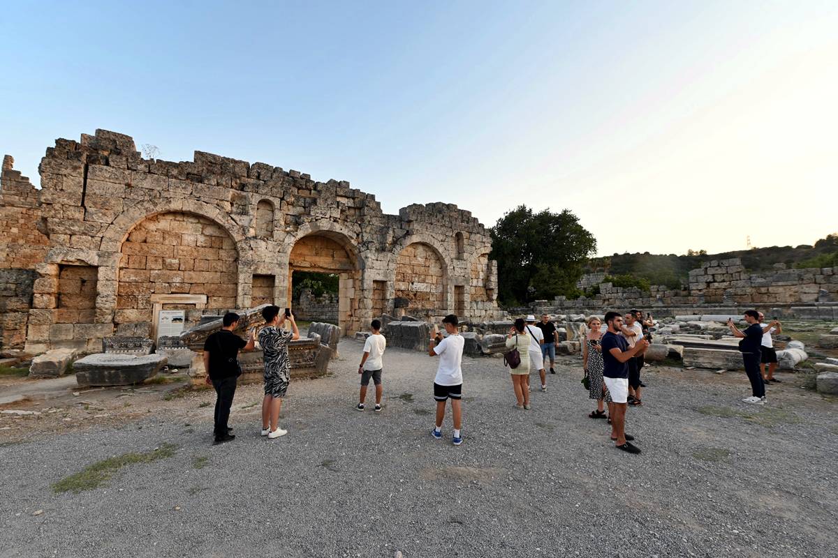 antalya-yabanci-turist-rekoru-1.jpeg
