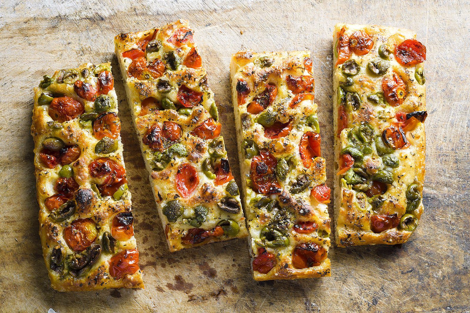 tomato-olive-focaccia