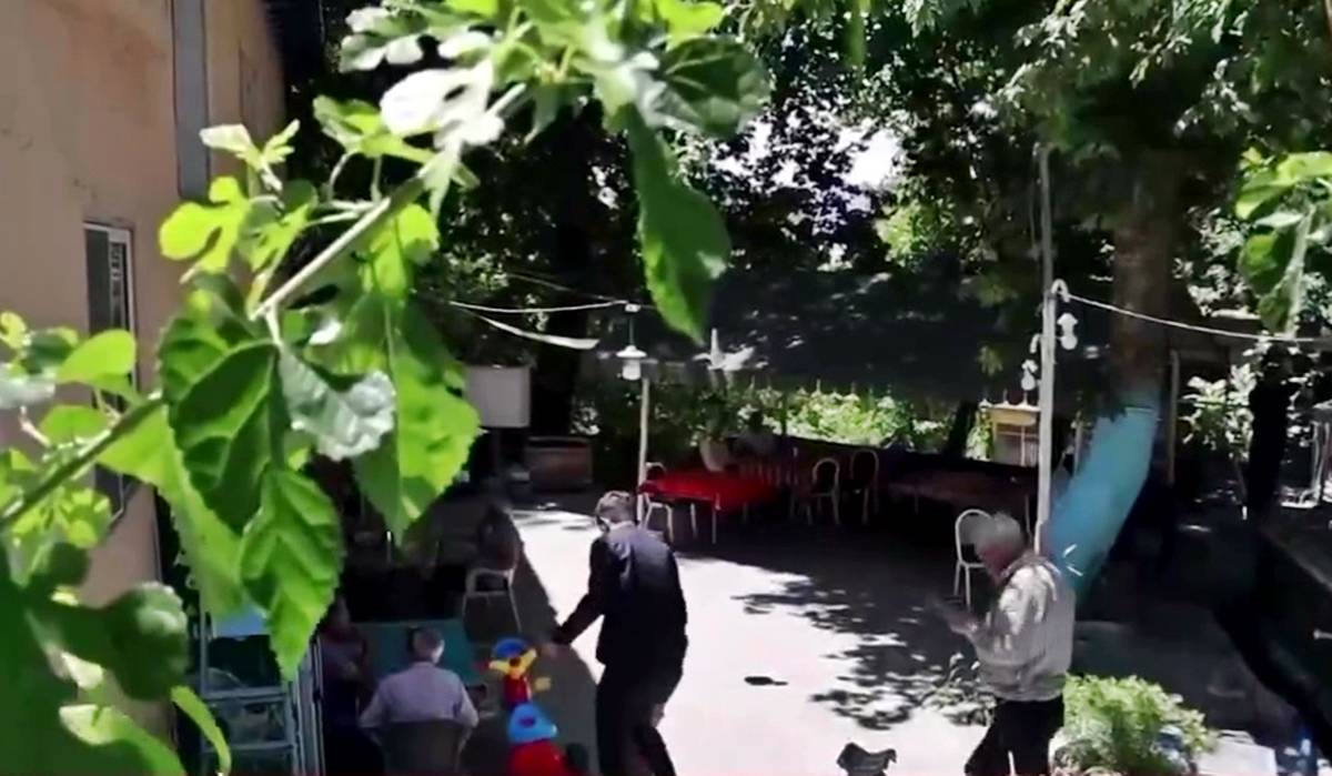 elazigda-herkesin-uyudugu-kahvehane-5