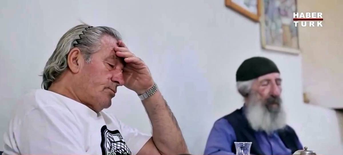 elazigda-herkesin-uyudugu-kahvehane-6