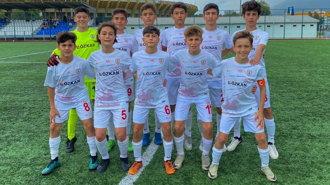 galatasaraydan-gelecege-yatirim-kucuk-modric-artik-aslan-1