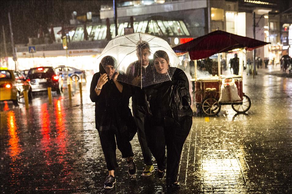 thumbs-b2-5e110359c8e202be235197cb8215ad1c