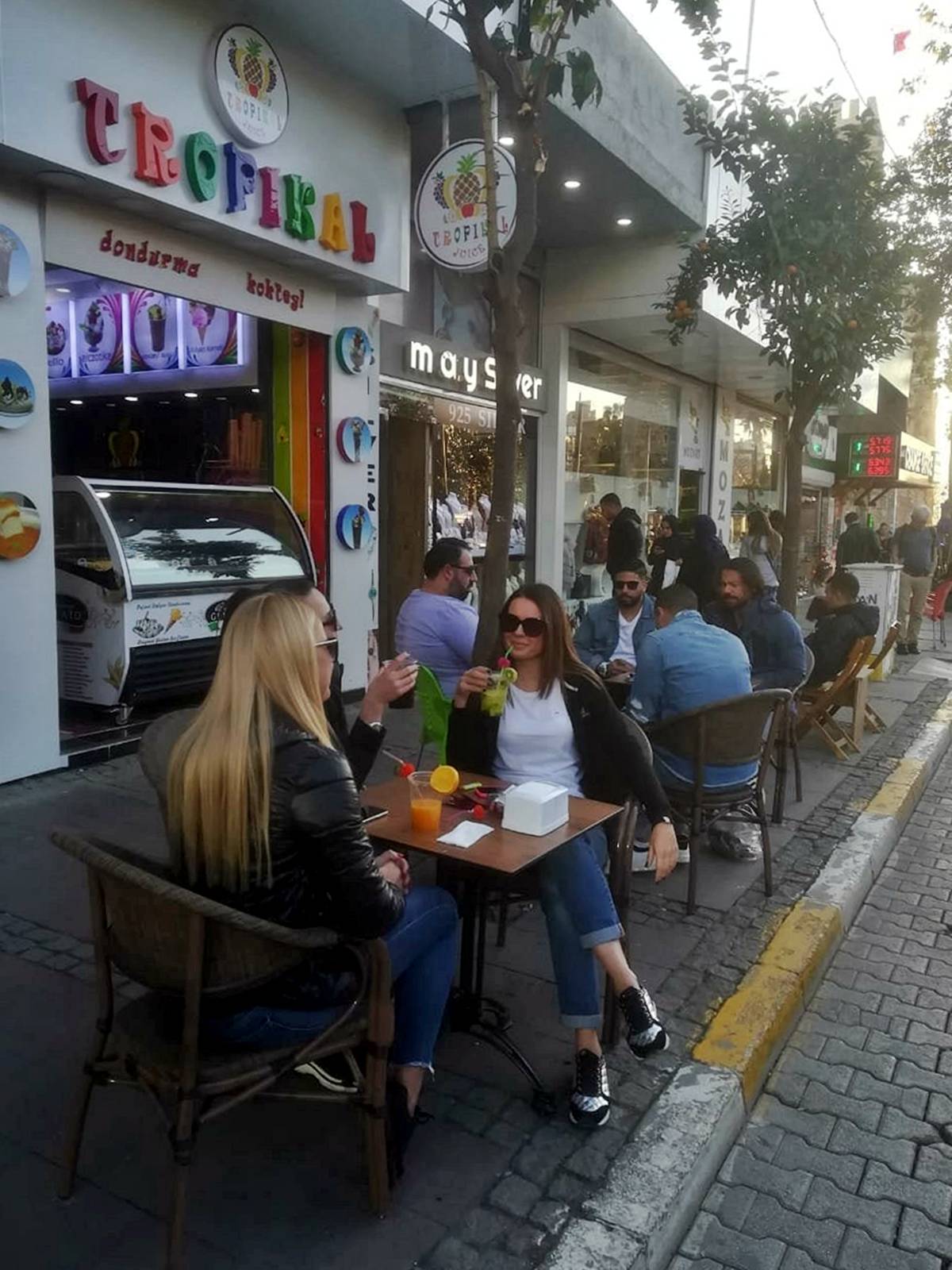 vanin-meshur-caddesi-van-sokaklari-caddeleri-van-satilik-ev-fiyatlari-2