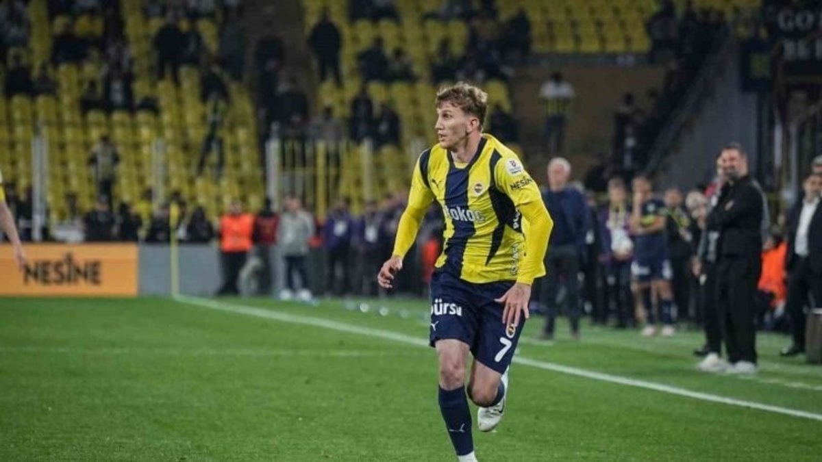 1200x675-fenerbahce-haberleri-burak-kapacak-super-lig-ekibiyle-anlasti-1752237823420.jpeg