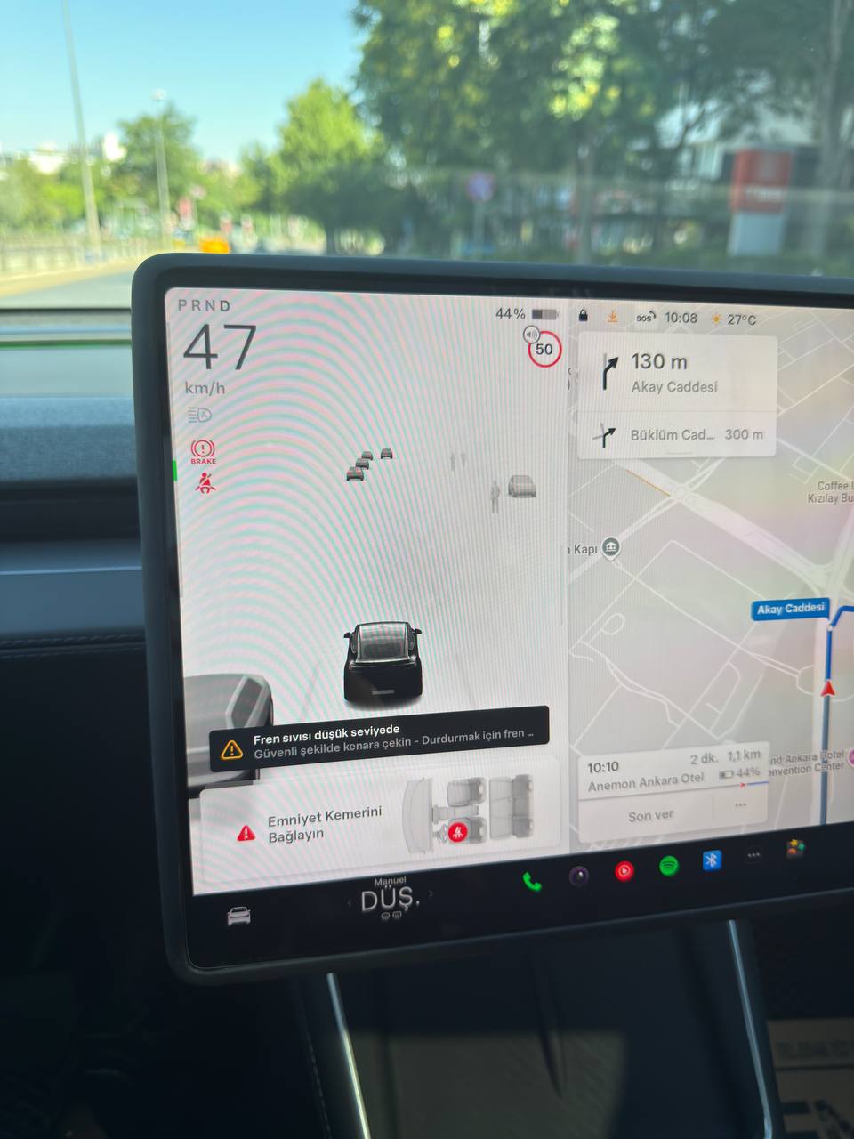 teslada-fren-skandali-buyuyor-suruculer-isyan-etti-fren-tutmuyor-servis-yok-muhatap-yok-1