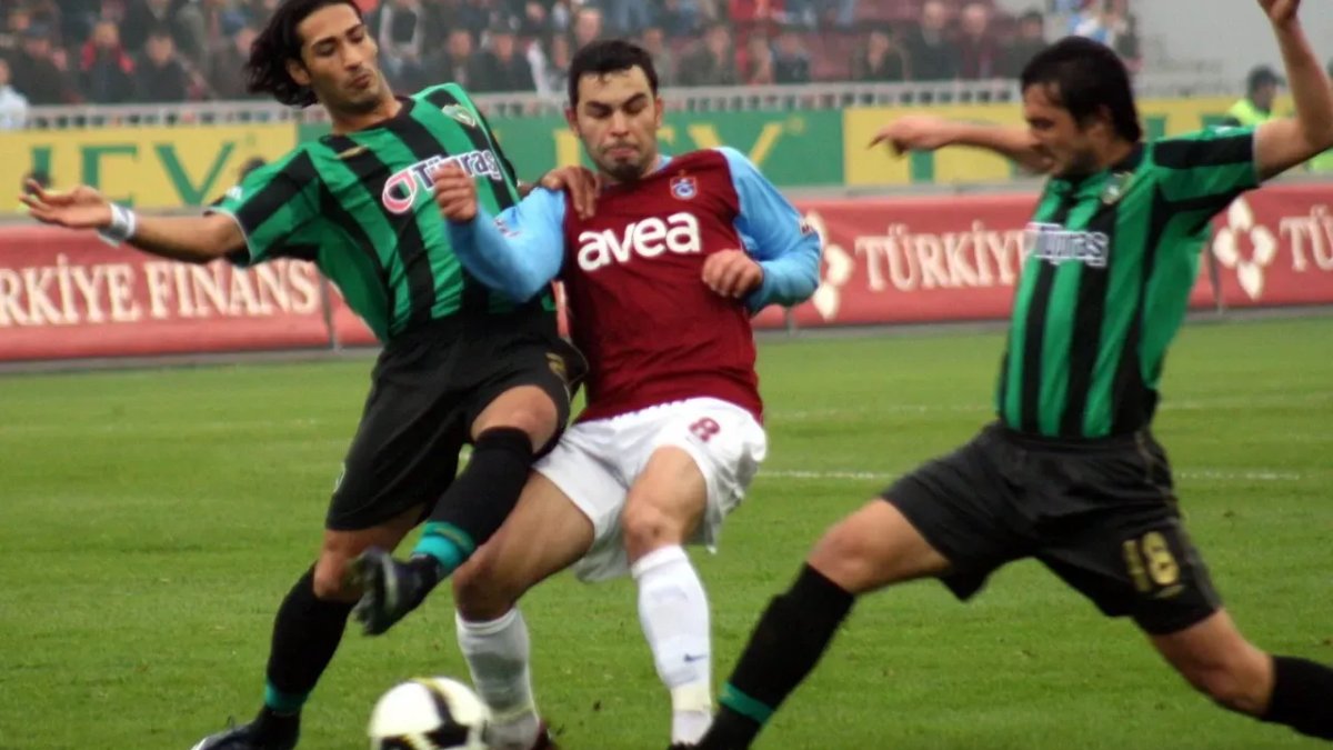 en-son-2009da-karsi-karsiya-gelmislerdi-trabzonspor-ile-kocaelispor-super-ligde-41-randevuda-kopyasi