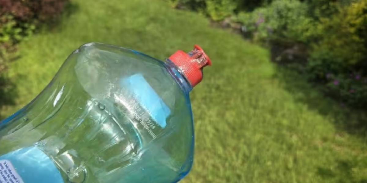 bahceye-bulasik-deterjani-dokmek-1