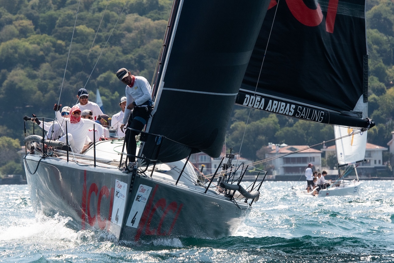 13-tayk-eker-olympos-regatta-yelken-festivali-muhtesem-bogaz-yarisinin-ardindan-sona-erdi-2
