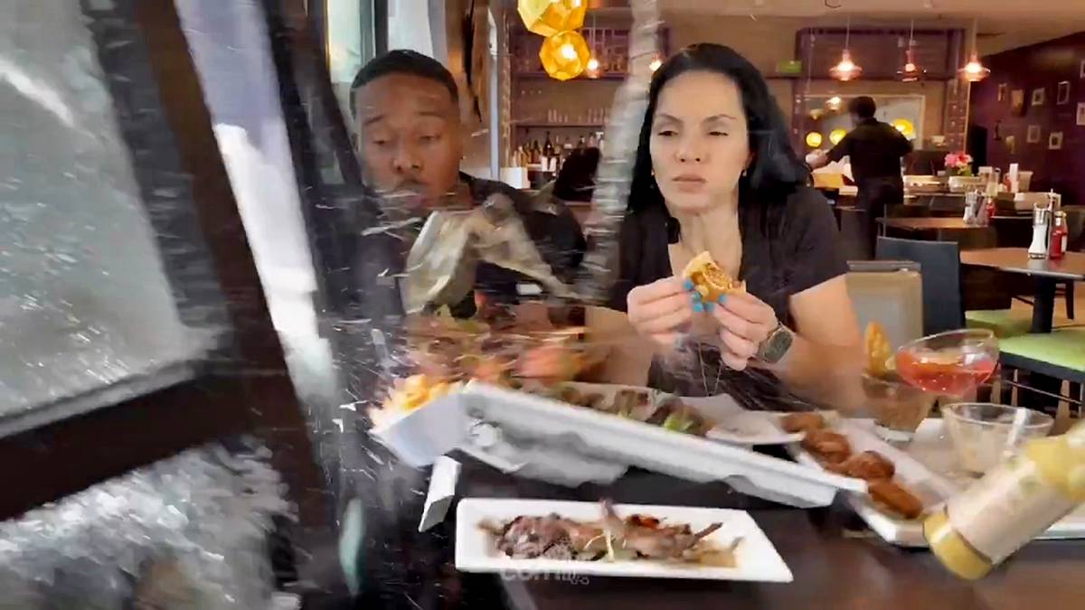 hamburger-yerken-araba-carpti-5