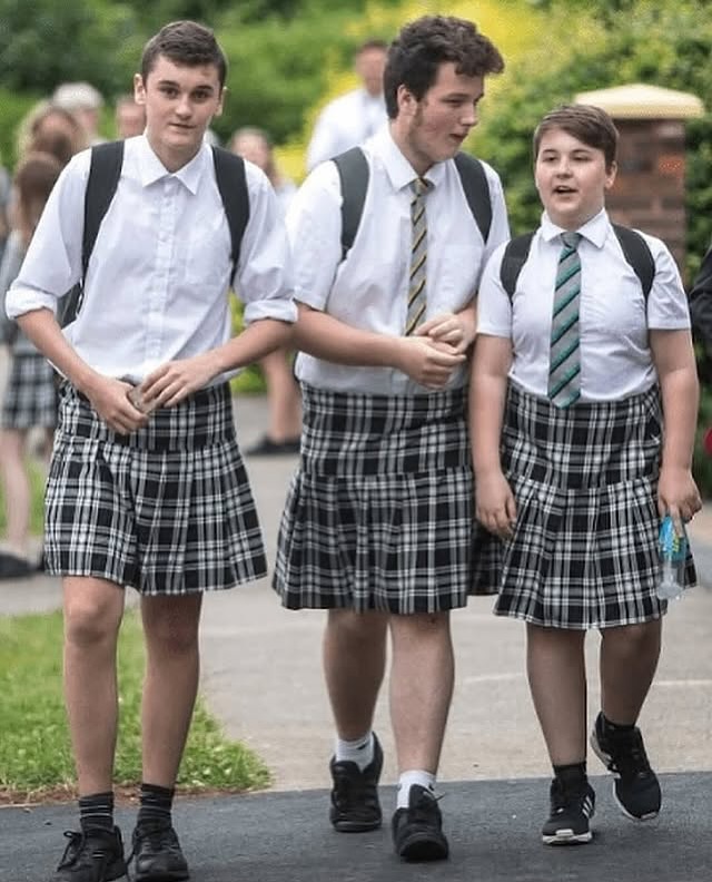 ingilterenin-exeter-sehrindeki-isca-akademisinde-sicak-havalarda-sort-giymek-yasaklaninca-bi-3