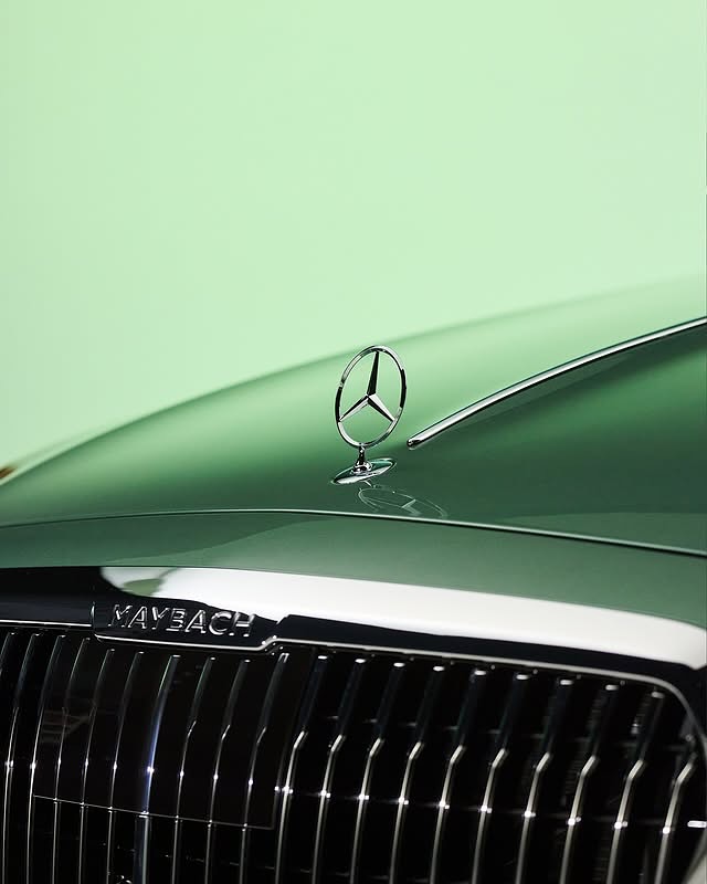 mercedes-ozel-seri-emerald-yesil-maybach-cikardimercedes-luksun-sinirlarini-zorlayan-maybach-s