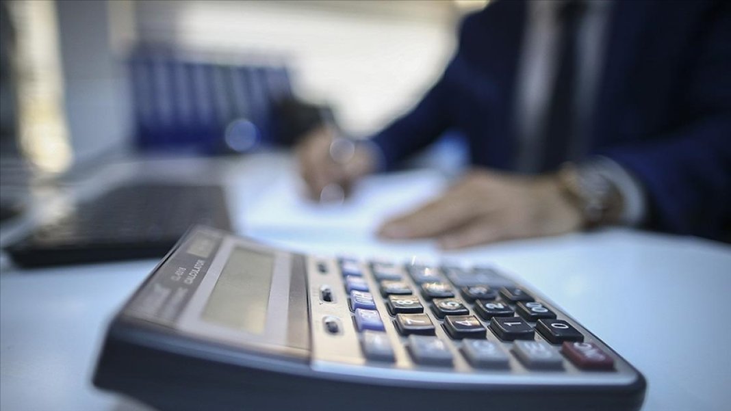 ozgur-erdursundan-2026-zammi-senaryolari-memur-ve-emeklilere-ne-kadar-zam-geliyor-jpg-2-001