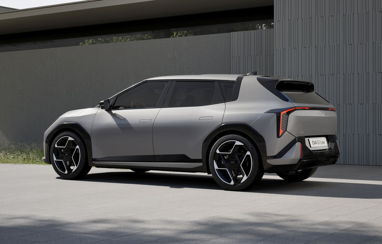 whatsapp-image-2025-08-21-at-12-52-12-1