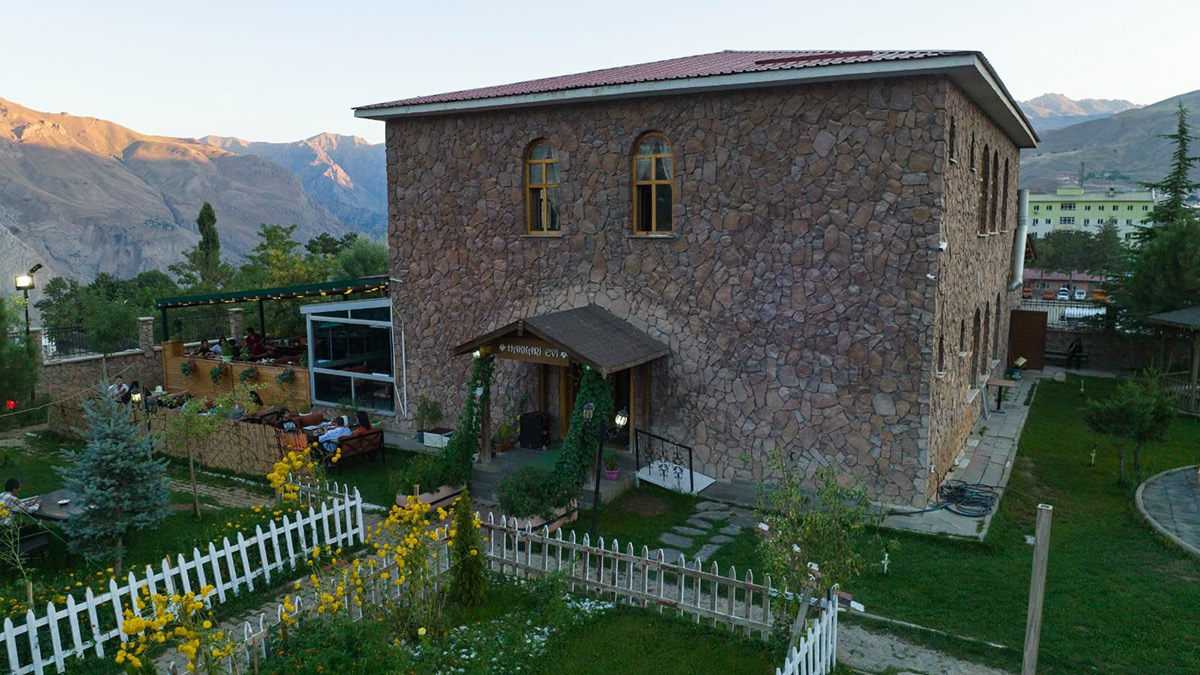 30badecb-f859-496c-bdd5-c703cff19536