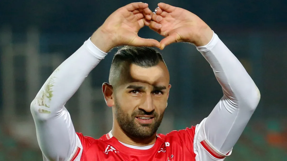 serdar-dursun-gol-atti-persepolis-mac-fazlasiyla-liderlige-yukseldi-5iew-jpg