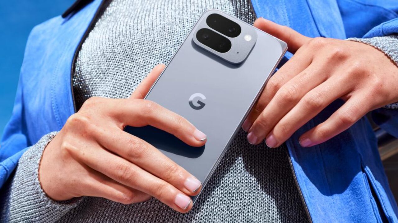 google-pixel-10-brings-satellite-powered-whatsapp-calling-feature-techjuice-189436-074648-1280x720