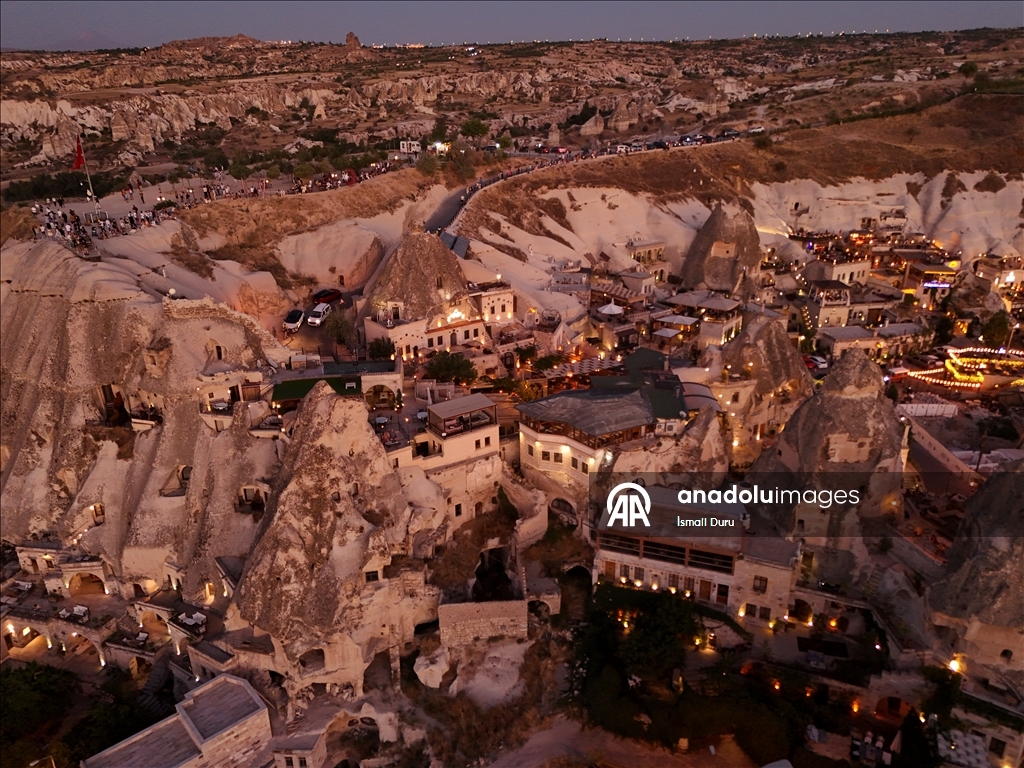 thumbs-b2-38584c1a1e5e9d138ad54d8df889d4fb