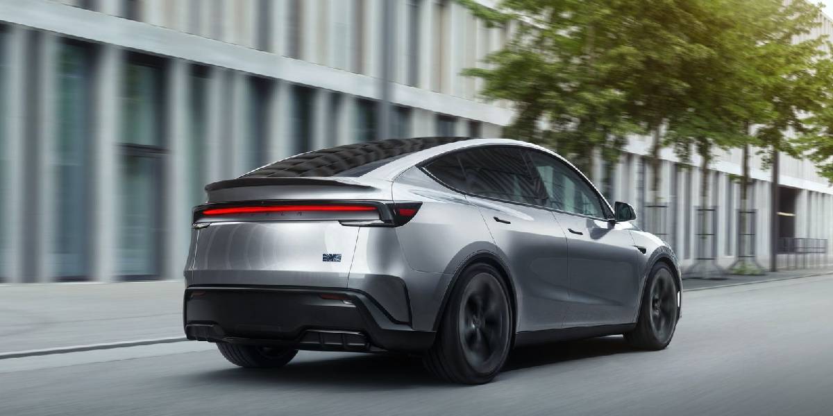 tesla-model-y-performance-2-001