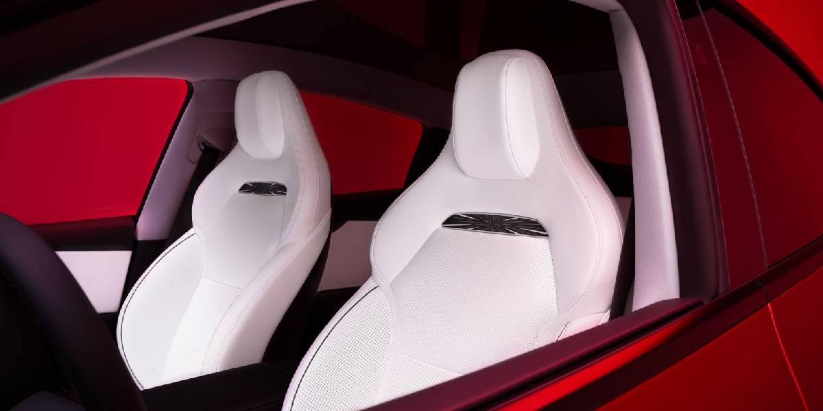 tesla-model-y-performance-4