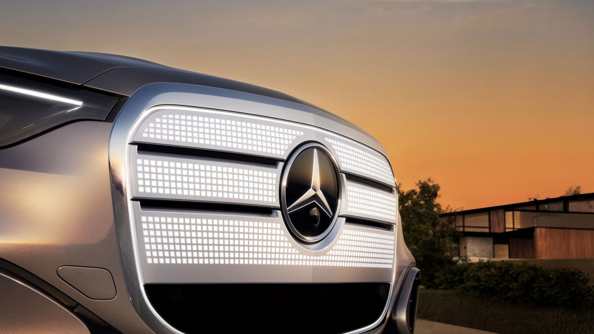 yeni-mercedes-glc-eq-on-izgara