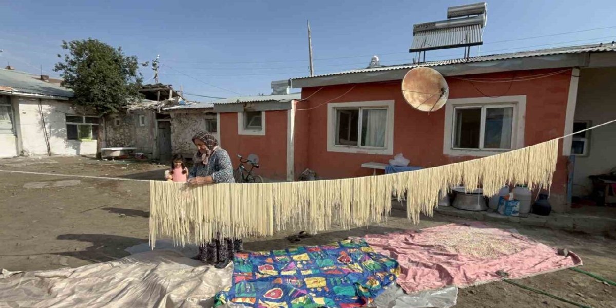 kars-eriste-kesmek-gulsen-demirkaya