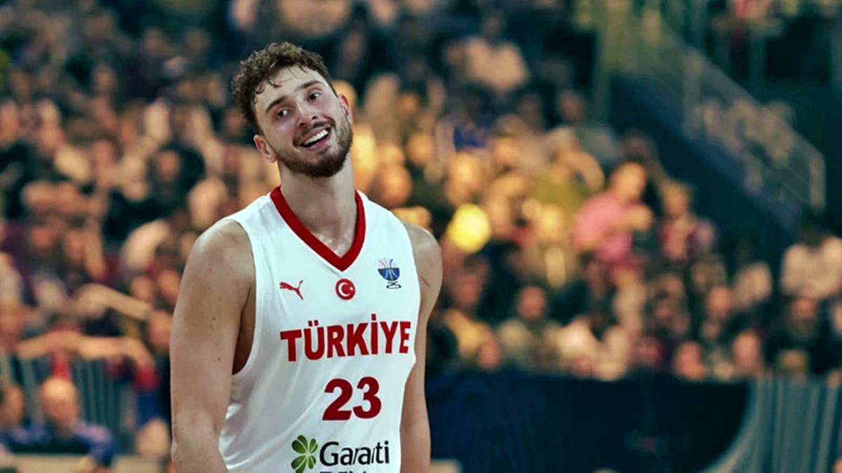 alperen-sengun-kimdir-kac-yasinda-aslen-nereli-hangi-takimlarda-oynadi-5